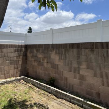 Lezzama Fence - Vinyl Toppers - Fences & Gates Near Me Lezzama Fence - Vinyl Toppers - Fences & Gates Near Me