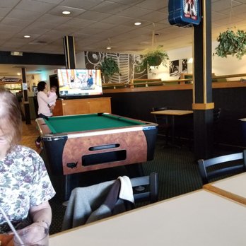 Godfather's Pizza - Tv in dining room - Pizza Near Me - Reno, Nevada