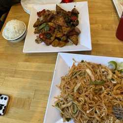 Sambi Canton Now Ocean Dragon Chinese & Sushi Restaurant - Pad Thai Dinner, Szechuan Chicken Dinner