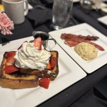 Midtown Cafe - French Toast, Bacon, and Smoked Gouda Grits - Breakfast & Brunch Near Me - Nashville, Tennessee Midtown Cafe - French Toast, Bacon, and Smoked Gouda Grits - Breakfast & Brunch Near Me - Nashville, Tennessee
