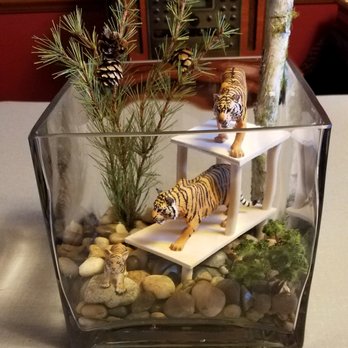 Montage - Diorama's at silent auction - Wedding Planning Near Me - Indianapolis, Indiana Montage - Diorama's at silent auction - Wedding Planning Near Me - Indianapolis, Indiana