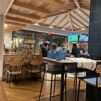 Pacific Catch - Interior - Sushi Bars Near Me - Santa Clara, California Pacific Catch - Interior - Sushi Bars Near Me - Santa Clara, California