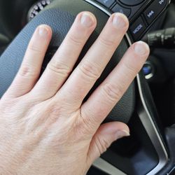Solvang Nail & Spa Salon - Regular manicure
