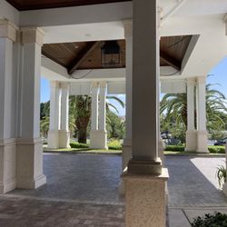 Riviera Country Club