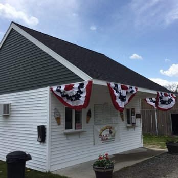 Harmon's Dairy Bar - the outside of the building - Ice Cream & Frozen Yogurt Near Me - Scarborough, Maine Harmon's Dairy Bar - the outside of the building - Ice Cream & Frozen Yogurt Near Me - Scarborough, Maine