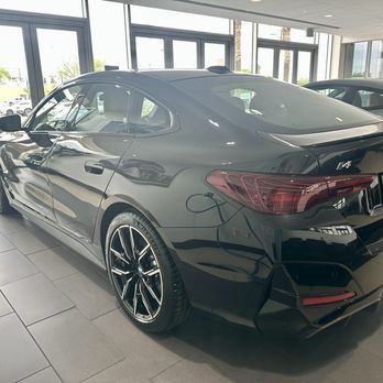 Chapman BMW on Camelback - Black i4 BMW - Car Dealers Near Me - Phoenix, Arizona