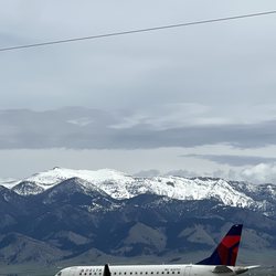 Delta Air Lines - Nice backdrop