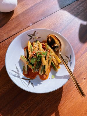 Toya Ramen & Bar by null