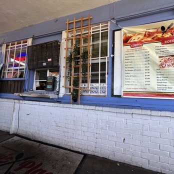 Tori's Place - Ordering window - Soul Food Near Me - Sacramento, California Tori's Place - Ordering window - Soul Food Near Me - Sacramento, California