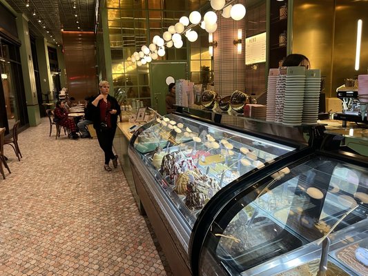 Anita La Mamma Del Gelato by null