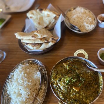 India Grill indian restaurant and bar - Rice, Chicken Saag, Plain Naan - Indian Near Me - Arlington, Texas India Grill indian restaurant and bar - Rice, Chicken Saag, Plain Naan - Indian Near Me - Arlington, Texas