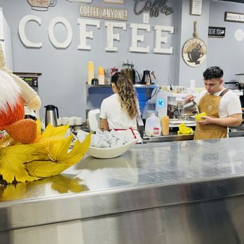 Tata's Cafe - Breakfast & Brunch Near Me - Hawthorne, California