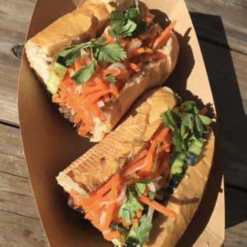 Da Nang Vietnamese Eatery - Steak bun mi - Food Trucks Near Me - Bend, Oregon
