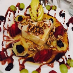 Bruno Bistro Gourmet - Brie hojaldrado delicioso