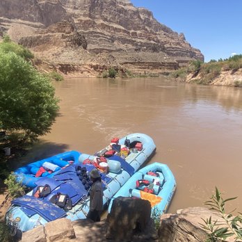Hualapai River Runners - TWO DAY raft tour lunch stop - Rafting/Kayaking Near Me - Peach Springs, Arizona Hualapai River Runners - TWO DAY raft tour lunch stop - Rafting/Kayaking Near Me - Peach Springs, Arizona