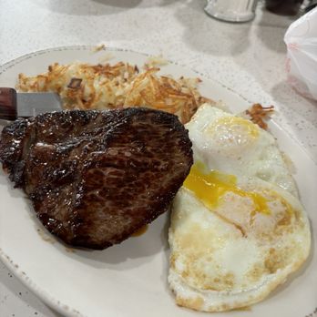 Red Hill Coffee Shop - Steak and eggs - Breakfast & Brunch Near Me - Rancho Cucamonga, California
