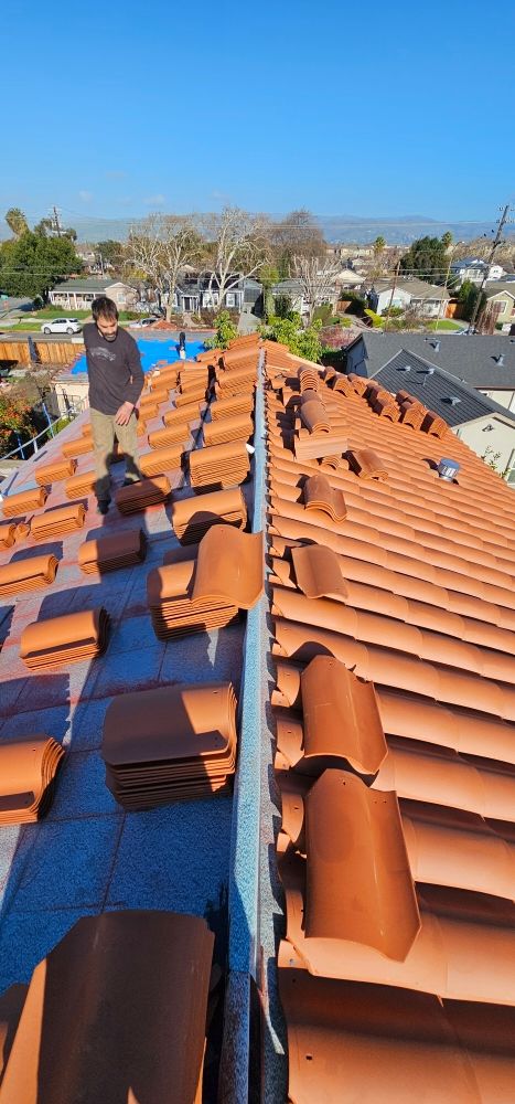 Slide of Santa Cruz Quality Roofing