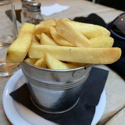 The Red Lion - Side of chips
