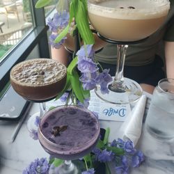 Drift Raw Bar - Martini tower