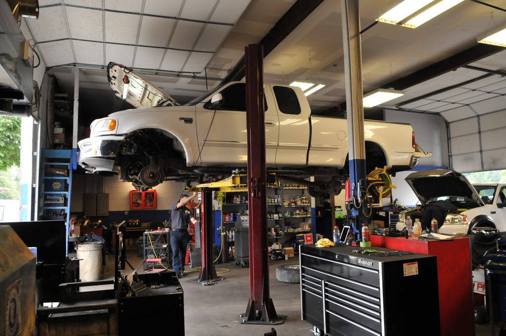 LOBBESTAEL AUTOMOTIVE 15104 NE Caples Rd, Brush Prairie, Washington Auto Repair Phone