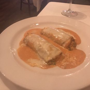 Da Noi Downtown Staten Island - Eggplant appetizer with spinach and cheese tomato cream sauce and mozzarella - Italian Near Me - Staten Island, New York Da Noi Downtown Staten Island - Eggplant appetizer with spinach and cheese tomato cream sauce and mozzarella - Italian Near Me - Staten Island, New York
