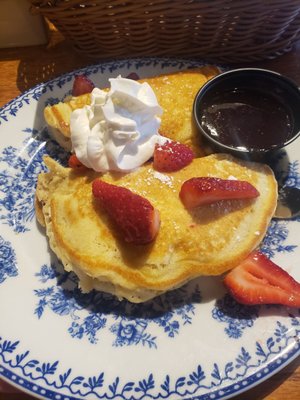 Cracker Barrel Old Country Store by null