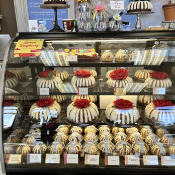 Nothing Bundt Cakes - Love this display. Look at the top. Super Bowl 57 Kansas City Chiefs vs Philadelphia Eagles cakes. GO CHIEFS!! - Bakeries Near Me - Las Vegas, Nevada Nothing Bundt Cakes - Love this display. Look at the top. Super Bowl 57 Kansas City Chiefs vs Philadelphia Eagles cakes. GO CHIEFS!! - Bakeries Near Me - Las Vegas, Nevada