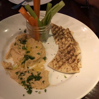 Marlow's Tavern - Hummus appetizer - Gastropubs Near Me - Duluth, Georgia