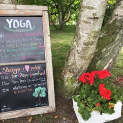Juice & Yoga - Kom och yoga!