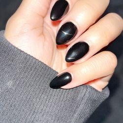 Deluxe Nail Salon - Nails