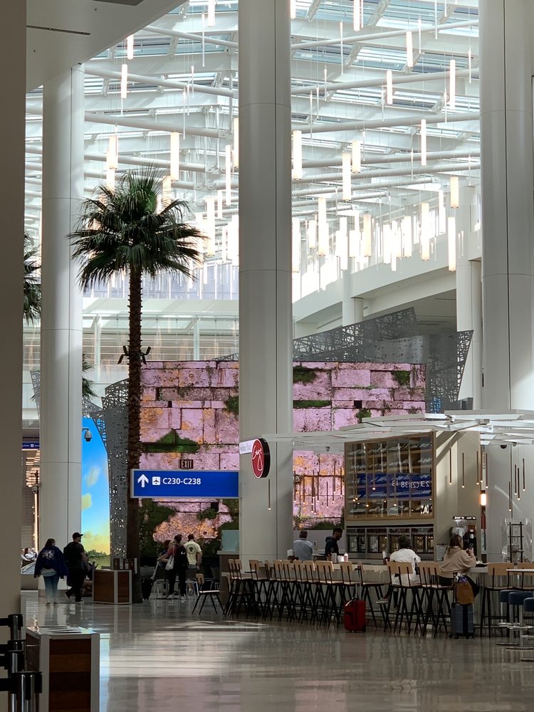 ORLANDO INTERNATIONAL AIRPORT TERMINAL C 10200 Jeff Fuqua Blvd S