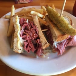 Montana's BBQ & Bar - Reuben sandwich
