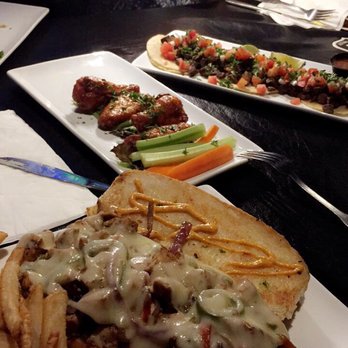 Colton's Social House - New American Near Me - Clovis, California