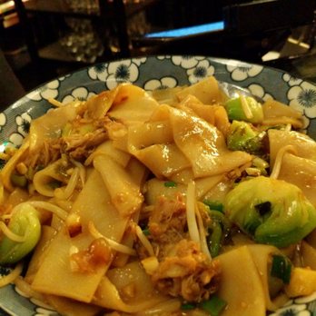Tiger Fork - Chicken chow fun - Chinese Near Me - Washington, DC, District of Columbia Tiger Fork - Chicken chow fun - Chinese Near Me - Washington, DC, District of Columbia