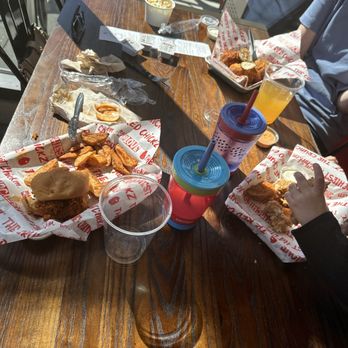 The Red Chickz - Delicious chicken from no heat to super hot, lots of food that is fantastic! - Chicken Shop Near Me - Carlsbad, California