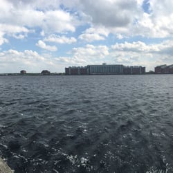 Wohnschiff Arcona - Blick zum Südstrand, vom Bontekai gesehen