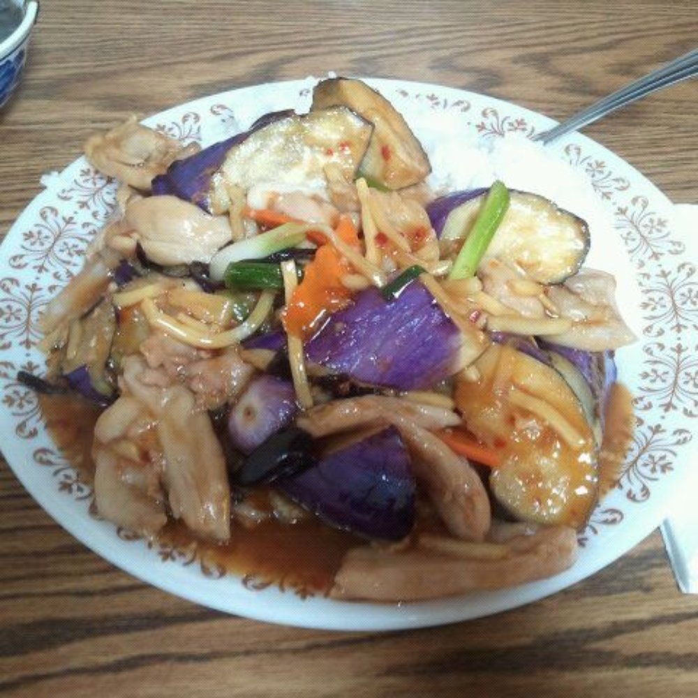 Wok-In Cafeteria - Garlic spicy sauce with egg plant, tofu, and chicken - Chinese Near Me - San Francisco, California Wok-In Cafeteria - Garlic spicy sauce with egg plant, tofu, and chicken - Chinese Near Me - San Francisco, California