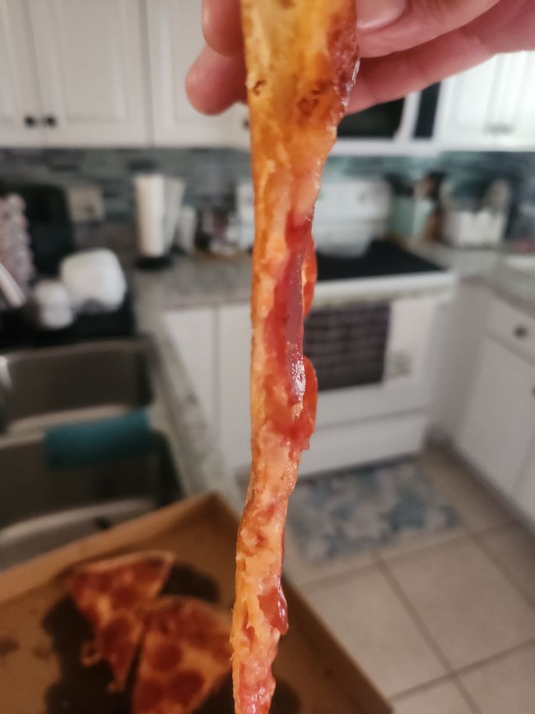 Deep Creek Pizza Logo