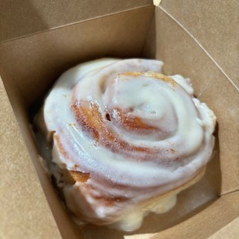Bake Shack - Cinnamon roll - Breakfast & Brunch Near Me - Dania Beach, Florida Bake Shack - Cinnamon roll - Breakfast & Brunch Near Me - Dania Beach, Florida