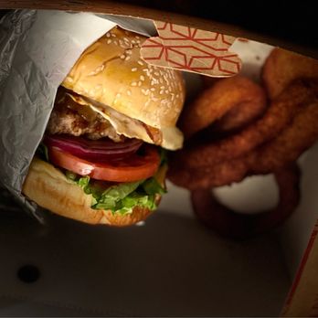 Denny's - Flamin' 5-Pepper Burger & Beer-Battered Onion Rings - Diners Near Me - Miami, Florida Denny's - Flamin' 5-Pepper Burger & Beer-Battered Onion Rings - Diners Near Me - Miami, Florida