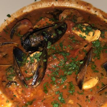 IL Bistro - Cioppino - Italian Near Me - Seattle, Washington
