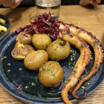 El Clan - Octopus - Restaurants Near Me - Lisbon, 11