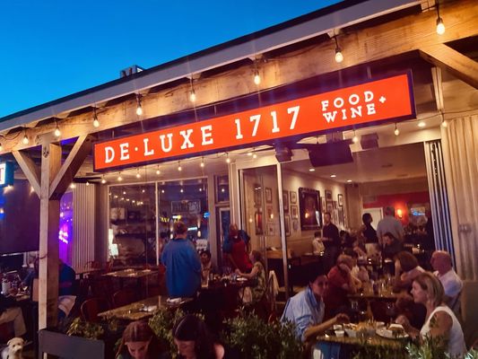 Deluxe 1717 by null
