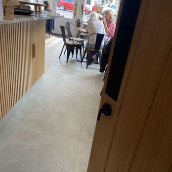 Cairn - Inside - Breakfast & Brunch Near Me - Kilmacolm, IVC