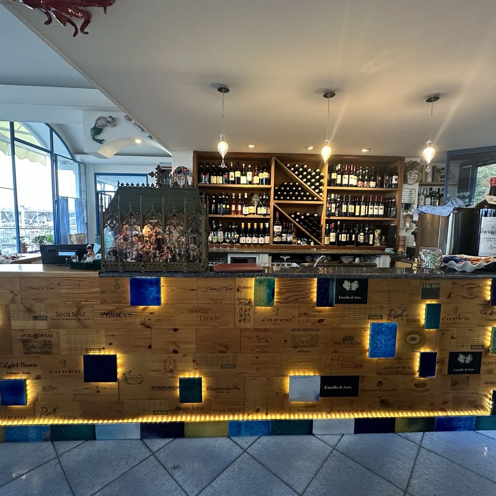 Bar Bar