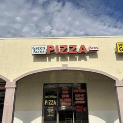 Greenacres Pizza - Storefront.