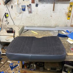 Kinki's Upholstery