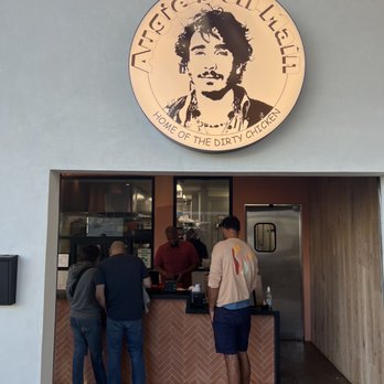 Augie's on Main - Burgers Near Me - Santa Monica, California