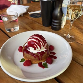 Joey La Jolla - cake - Steakhouses Near Me - San Diego, California
