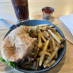 The Boozy Mutt - Smash Burger & Truffle Fries